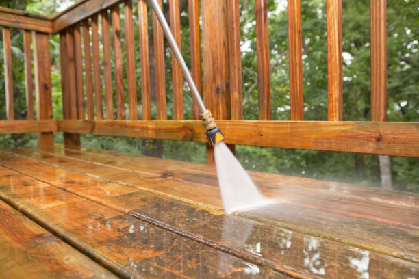 Best Commercial Building Pressure Washing  in Monticello, IA
